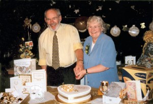 22 Aug 1998 Dennis and Betty Manterfield's Golden Wedding Dennis and Betty Manterfield's Golden Wedding (22 Aug 1998)