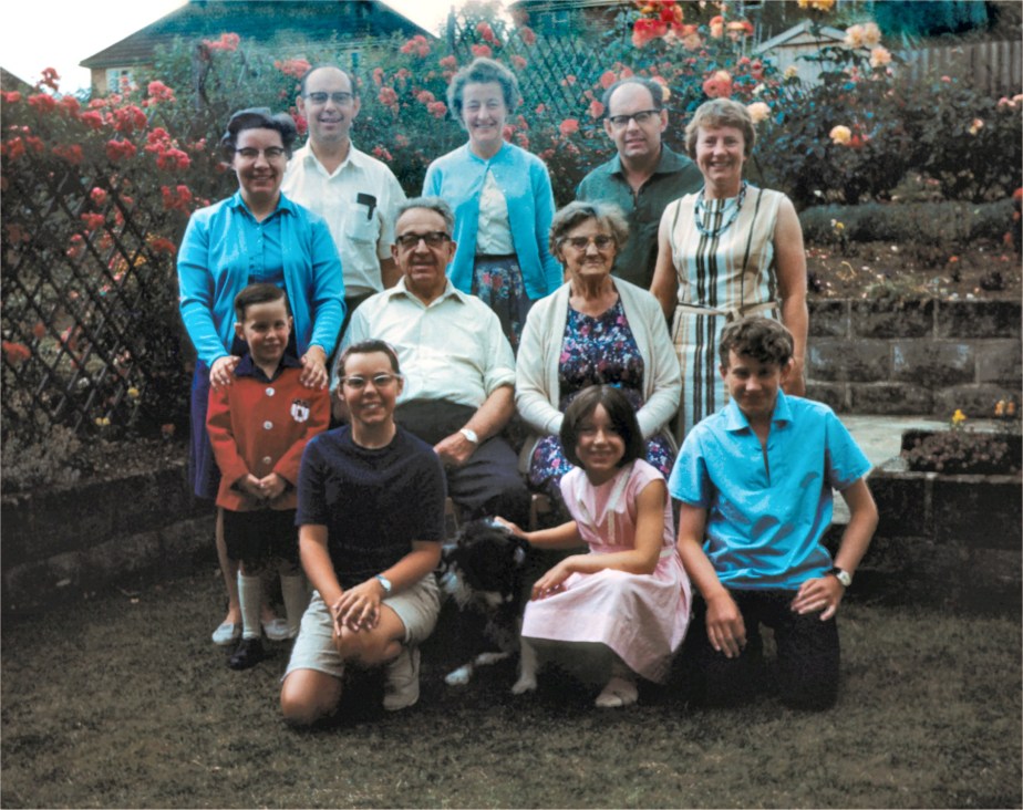 All_the_Manterfields_&_Jean_Wilson_(1967) All the Manterfields and Jean Wilson (1967)