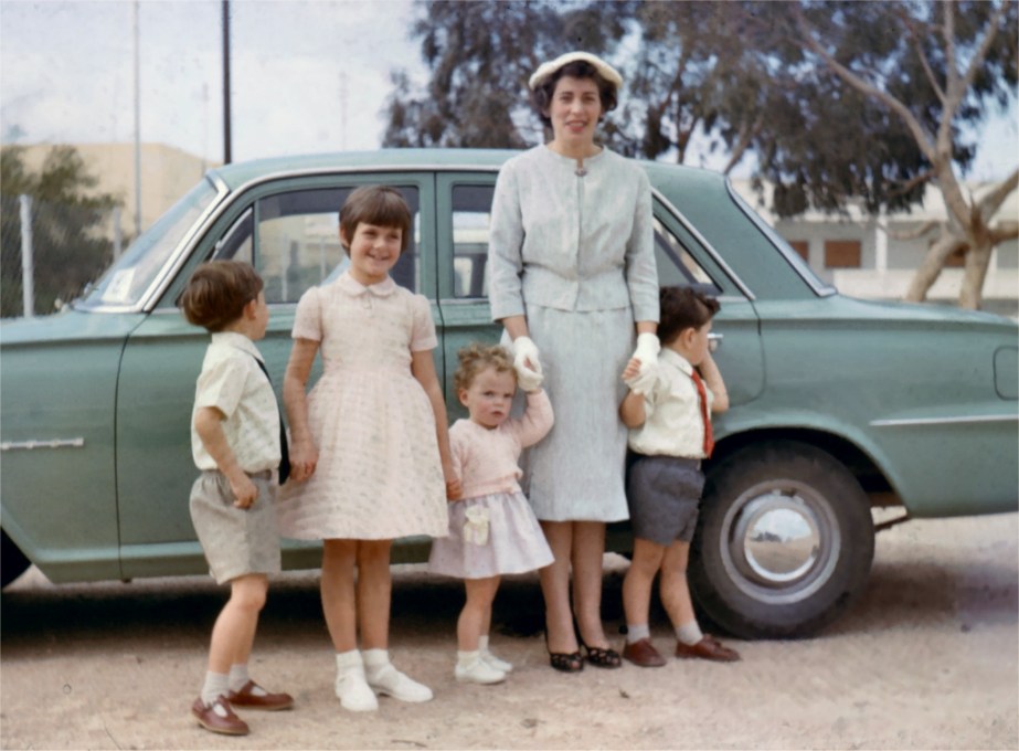 John, Dianne, Sue, Peggy and Nigel Weallans (1963)